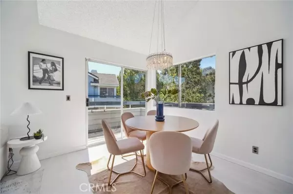 Canyon Country, CA 91351,26970 Flo LN 310