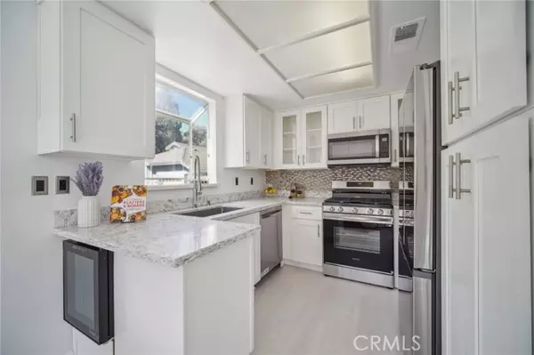 Canyon Country, CA 91351,26970 Flo LN 310