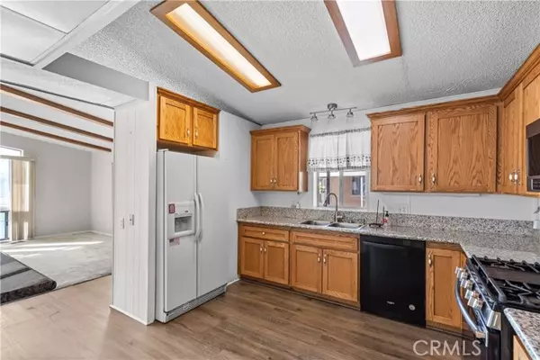 San Jacinto, CA 92583,2230 Lake Park 127