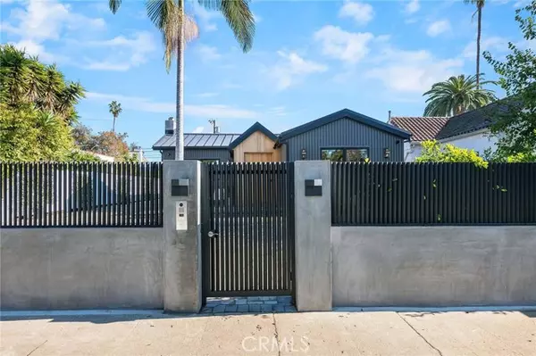 Los Angeles, CA 90048,622 N La Jolla AVE