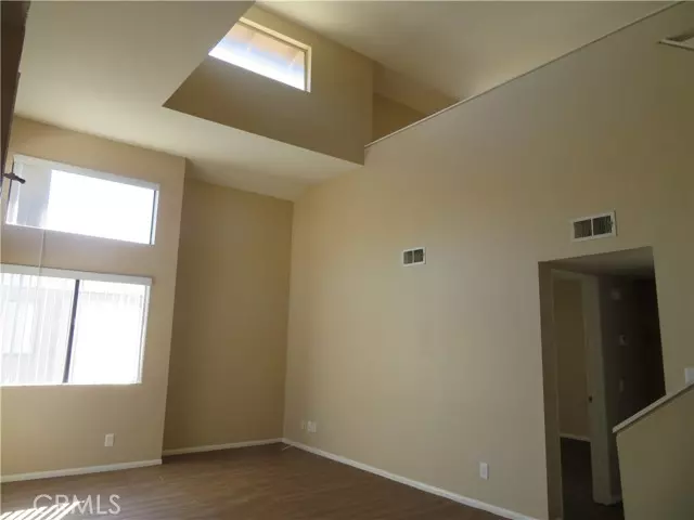 1341 Massachusetts AVE 205, Riverside, CA 92507