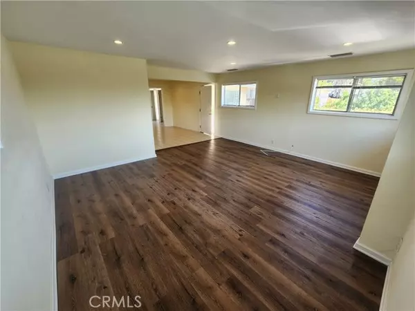 Sunland, CA 91040,11010 Oro Vista AVE