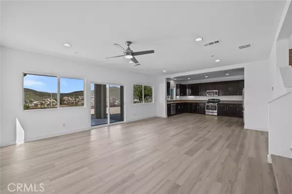 Lake Elsinore, CA 92532,35178 Fennel LN