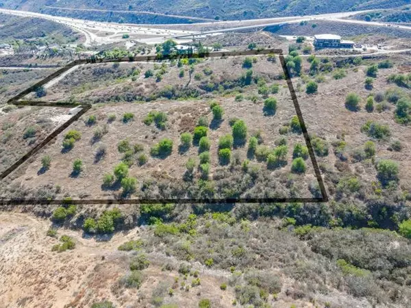 Escondido, CA 92026,Palos Verdes DR