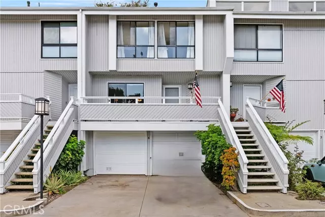 6 Serena CT, Newport Beach, CA 92663