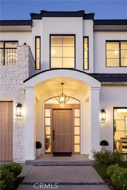 Huntington Beach, CA 92646,9121 Christine DR