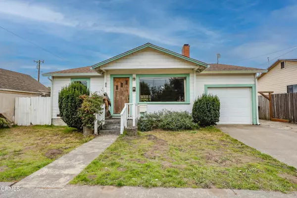 826 Cedar ST, Fort Bragg, CA 95437