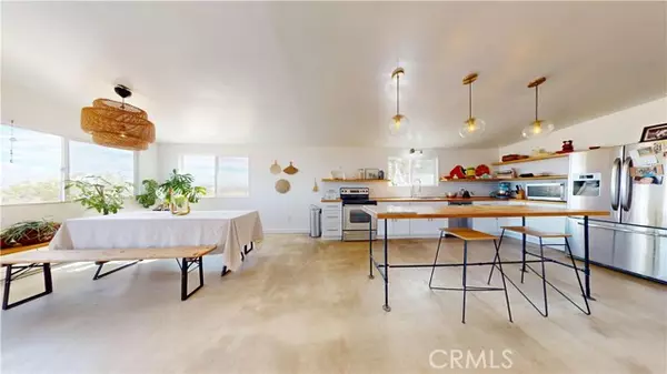 Landers, CA 92285,1271 Dakota