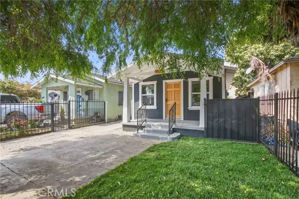 Los Angeles, CA 90002,9525 Holmes AVE