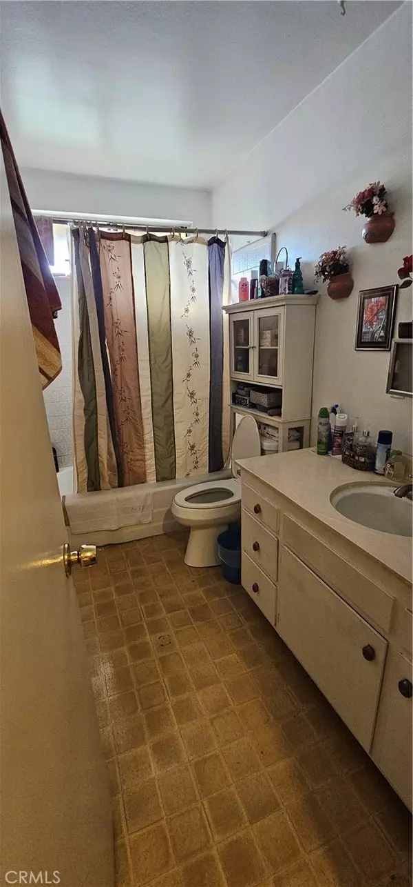 Artesia, CA 90701,11838 166th