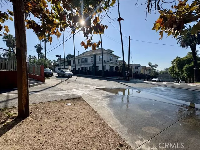 Los Angeles, CA 90023,705 S St Louis St