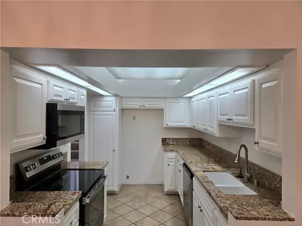 Costa Mesa, CA 92626,783 Grayling