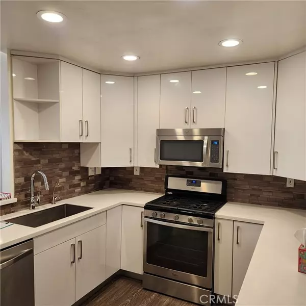 Orange, CA 92869,5722 E Stillwater 79