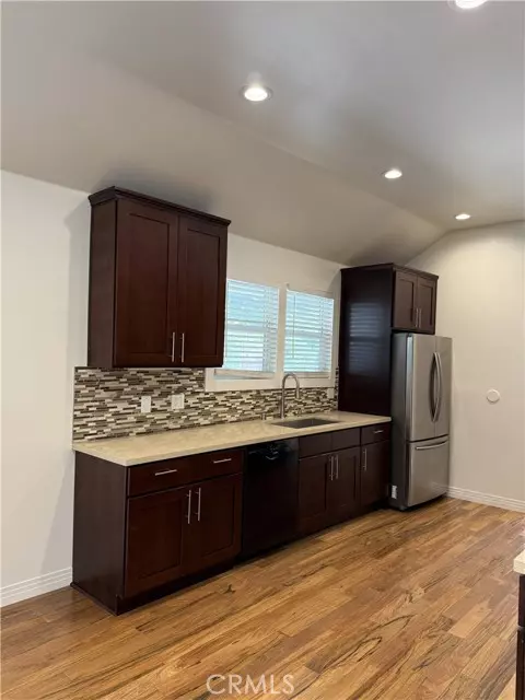 Pasadena, CA 91104,686 ATCHISON ST