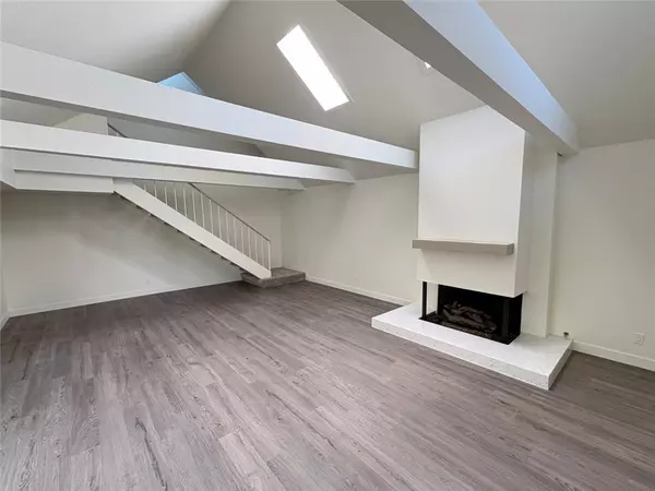 Seal Beach, CA 90740,310 Corsair