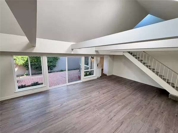 Seal Beach, CA 90740,310 Corsair