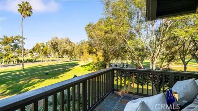 30 Nuevo 15, Irvine, CA 92612