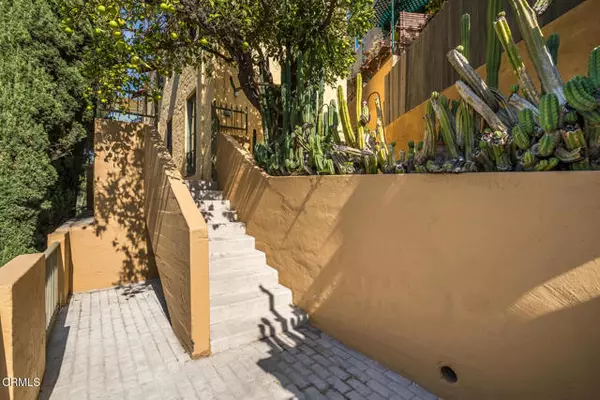 Los Angeles, CA 90029,962 N Hoover ST