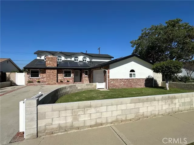 Orange, CA 92867,2331 E Adams