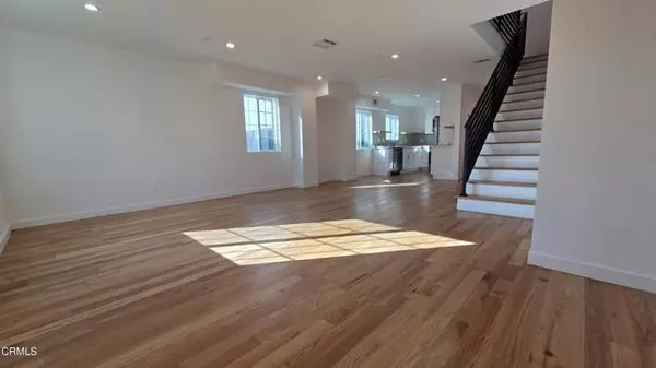 Los Angeles, CA 90041,2327 Langdale AVE