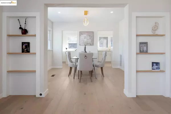 Oakland, CA 94602,1515 Hampel St