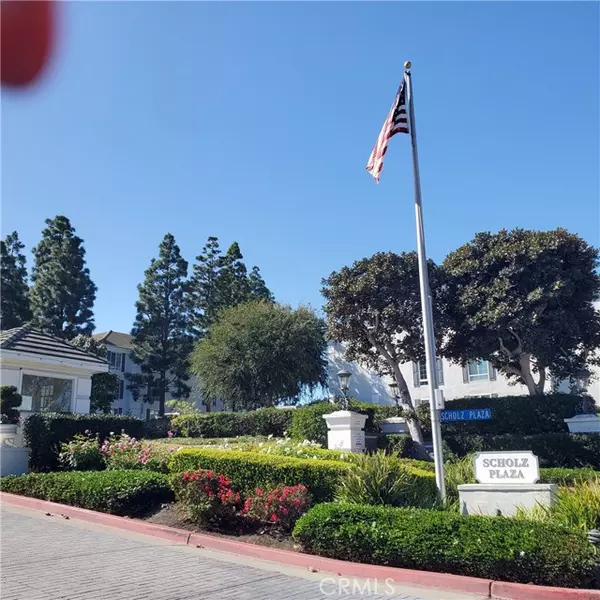 Newport Beach, CA 92663,500 Cagney LN 103