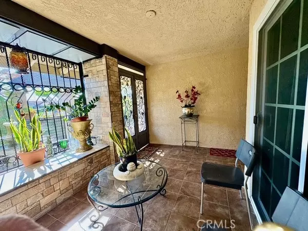Carson, CA 90745,1029 E Silvan
