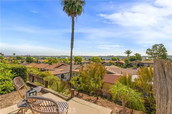 1654 Boulder CRK, Oceanside, CA 92056