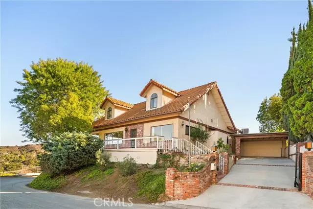 21500 Arcos DR, Woodland Hills, CA 91364