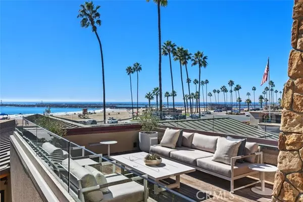 Corona Del Mar, CA 92625,3130 Breakers