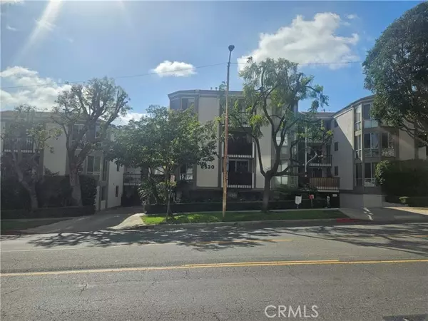 West Hollywood, CA 90069,8530 Holloway DR 303