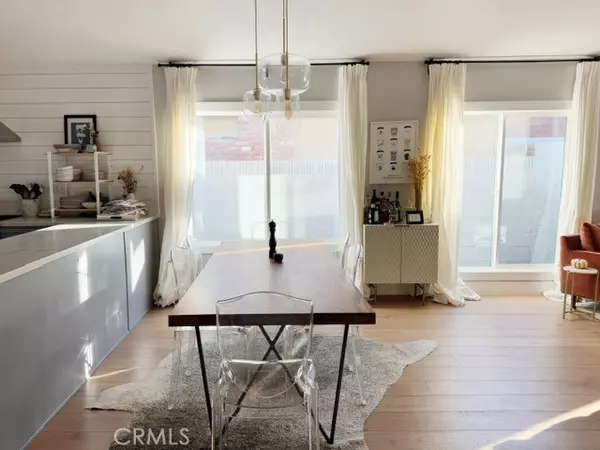 Manhattan Beach, CA 90266,1148 N Poinsettia