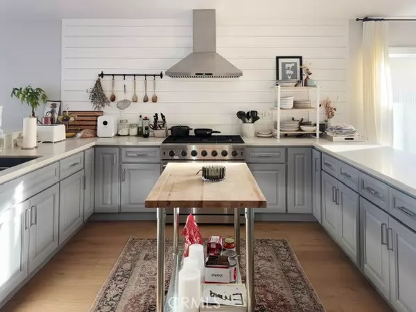 Manhattan Beach, CA 90266,1148 N Poinsettia