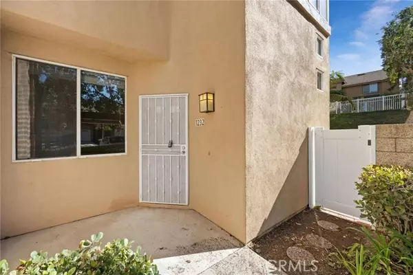 Anaheim Hills, CA 92808,1232 S Country Glen WAY