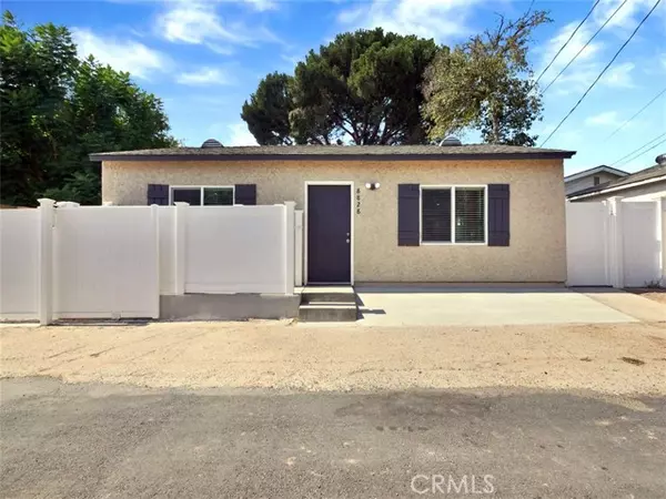 Northridge, CA 91325,8828 Chimineas AVE