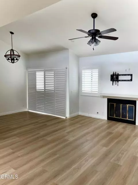 Simi Valley, CA 93063,6443 Stoney View LN 2