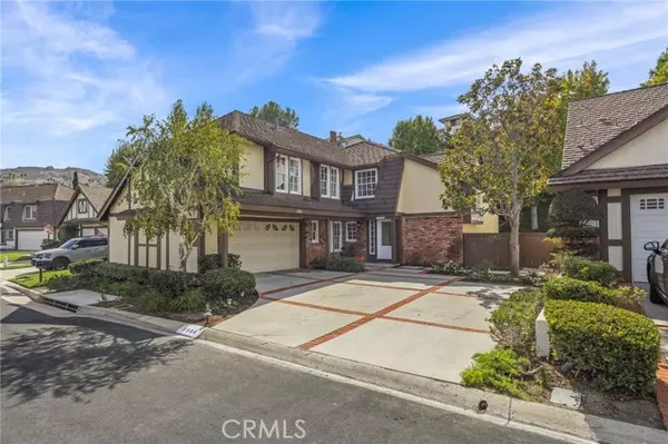 Anaheim Hills, CA 92807,5984 E Avenida La Vida