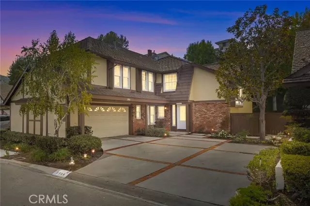 5984 E Avenida La Vida, Anaheim Hills, CA 92807