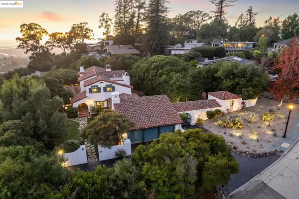 6801 Estates DR, Oakland, CA 94611