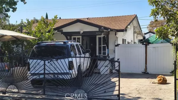 1206 S SHELTON ST, Santa Ana, CA 92707