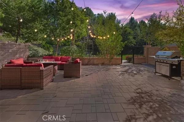 Lake Forest, CA 92630,83 Prominence