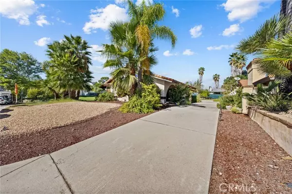 Canyon Lake, CA 92587,23592 Schooner