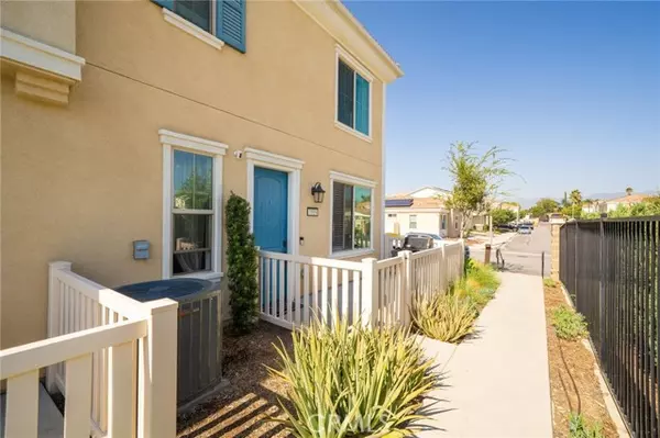 Rialto, CA 92376,1019 W Clover
