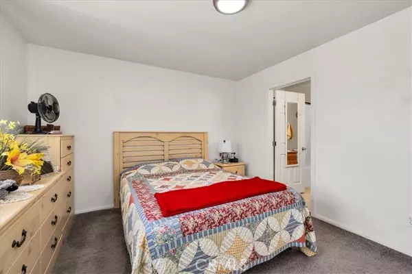 Twentynine Palms, CA 92277,6262 Smoke Tree AVE