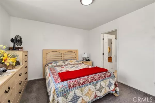 Twentynine Palms, CA 92277,6262 Smoke Tree AVE