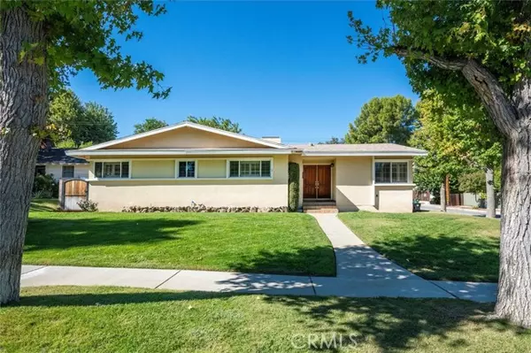 Newhall, CA 91321,25085 Highspring