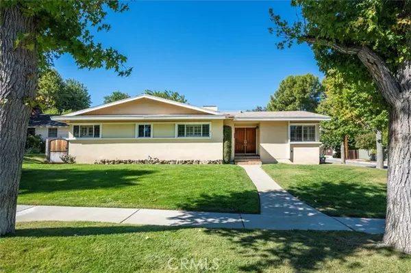 Newhall, CA 91321,25085 Highspring