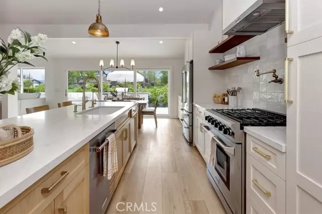 503 Vista Grande, Newport Beach, CA 92660