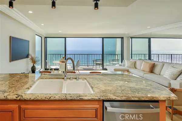 Redondo Beach, CA 90277,721 Esplanade 301