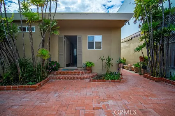 Laguna Beach, CA 92651,1025 S Coast Hwy A